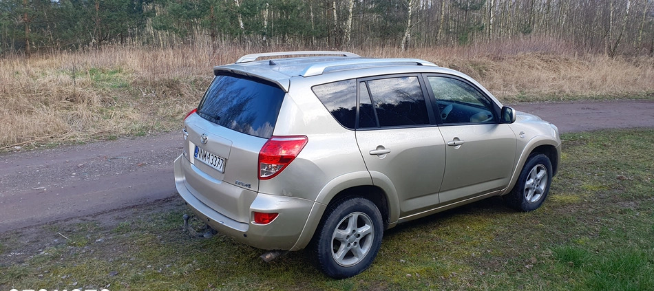 Toyota RAV4 cena 22500 przebieg: 295000, rok produkcji 2006 z Brodnica małe 56